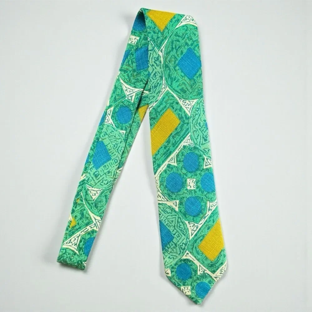 Vintage 60’s Mid Century Bright Polynesian Patterned Tie